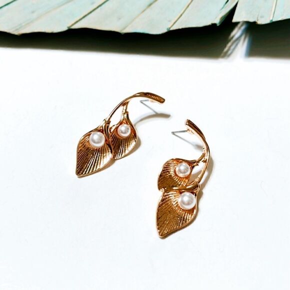 Gold leaf drop earrings #4 - Picture 1 of 3